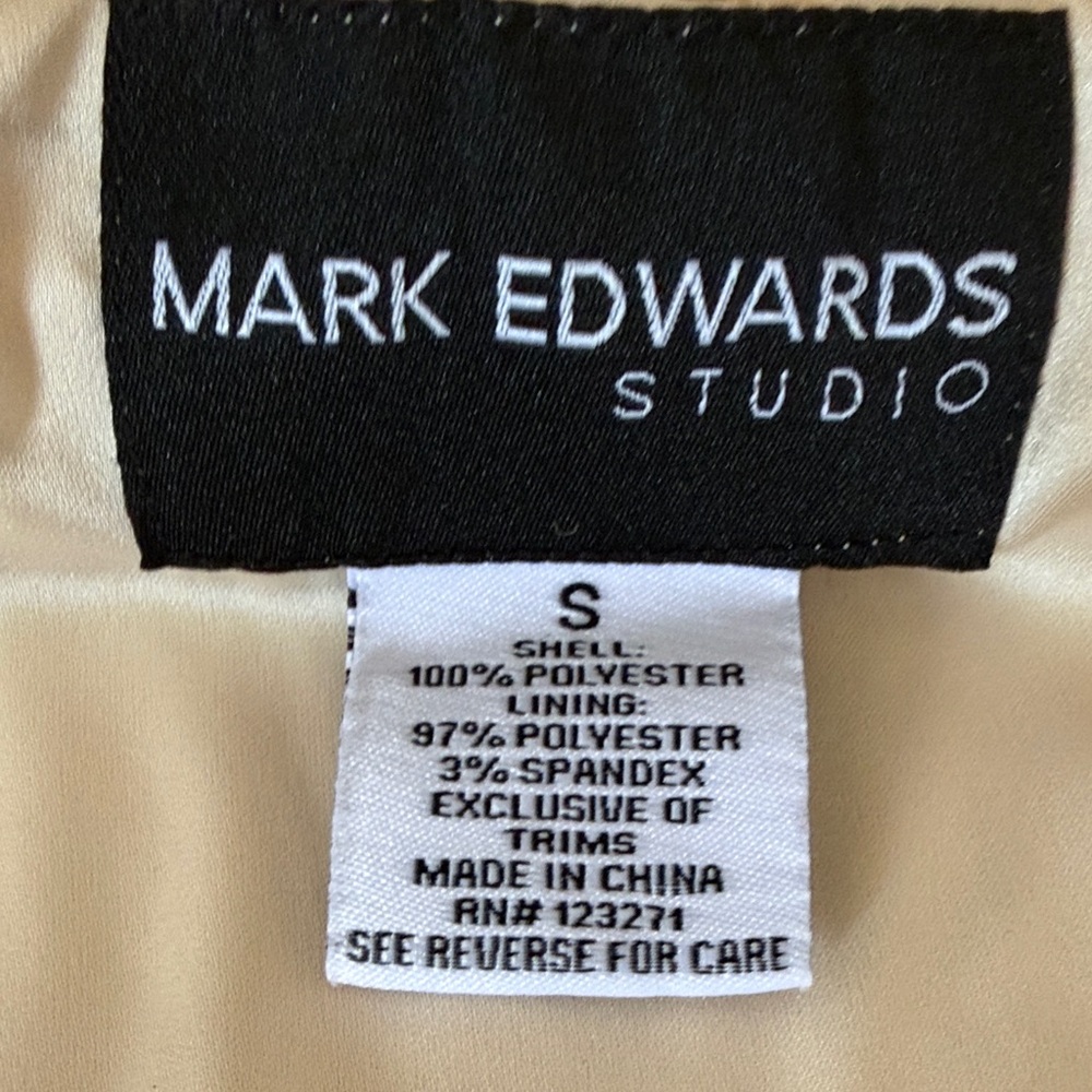 Mark Edward’s Floral Fleece Teddy Jacket - Picture 5 of 7